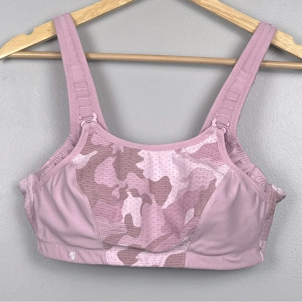 Glamorize pink camo print Custom Control Sports Bra, 36B.